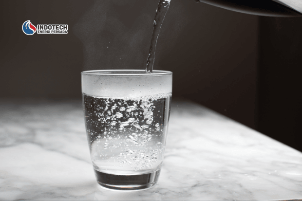 Air Putih Hangat dan Manfaatnya untuk Kesehatan Tubuh di Pagi Hari distributor ariston